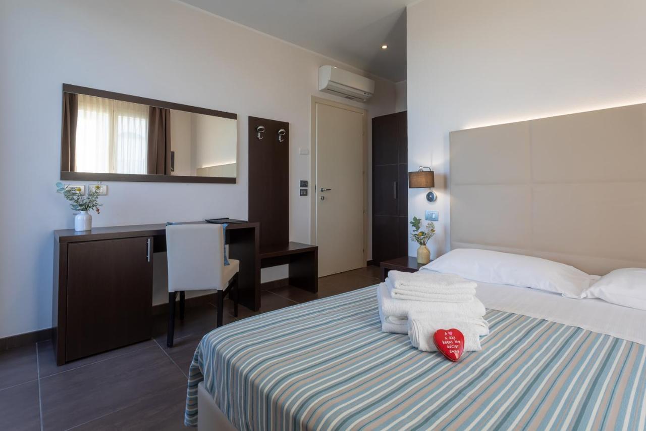 Gimmi Hotel Rimini Ngoại thất bức ảnh